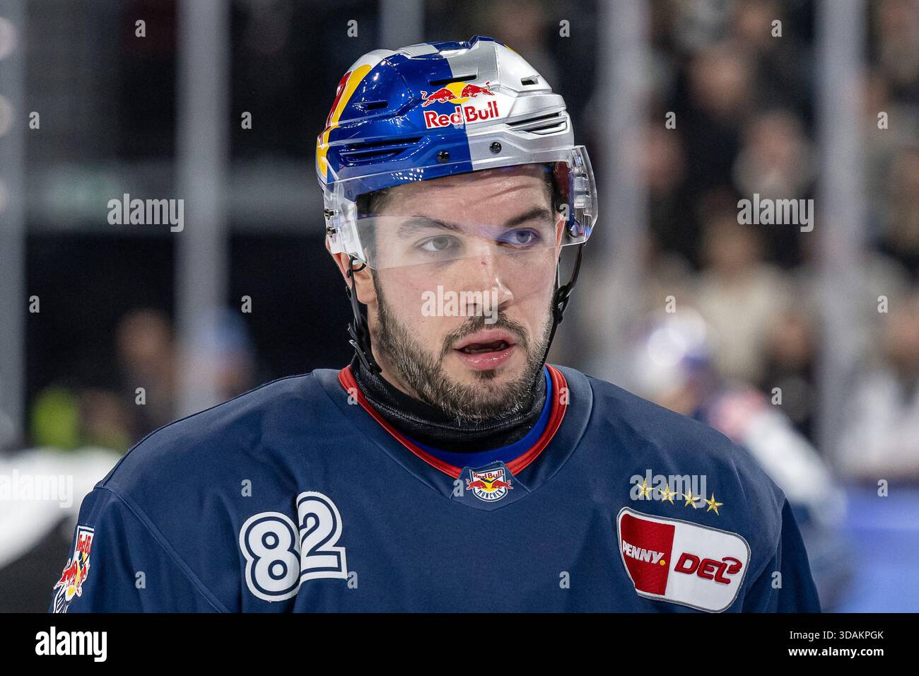 chris-desousa-ehc-red-bull-muenchen-82-portrait-portrait-ger