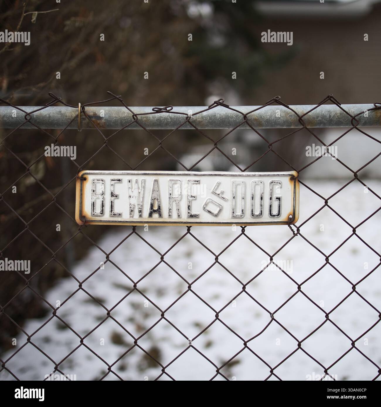 Old chain link fence sign hi-res stock photography and images - Alamy