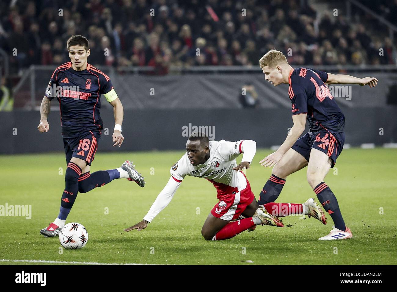UTRECHT - (l-r) Souffian El Karouani of FC Utrecht, Morgan Gibbs-White ...