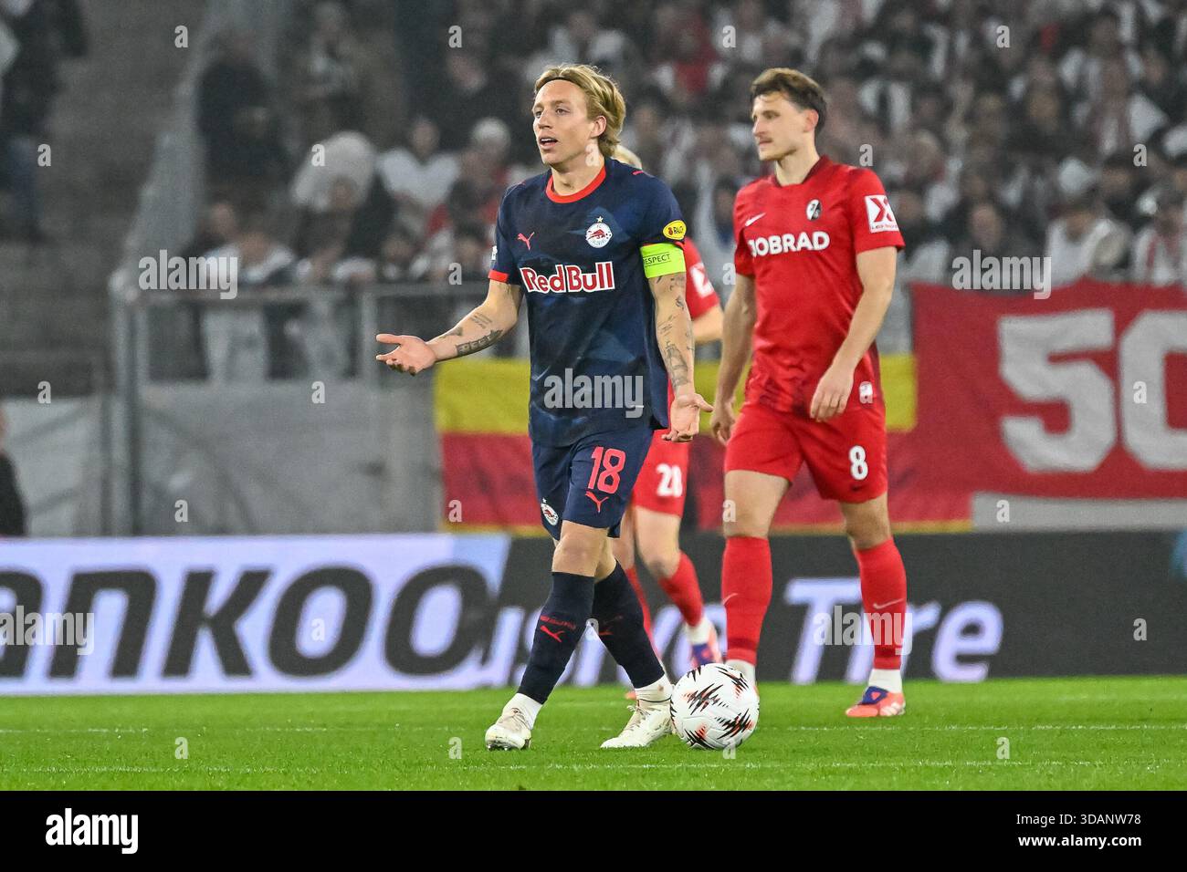 Mads Bidstrup (FC Red Bull Salzburg, #18) with emotion. GER, Freiburg ...