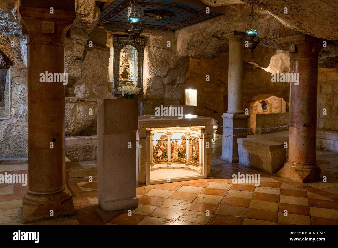 Church of nativity grotto hi-res stock photography and images - Alamy