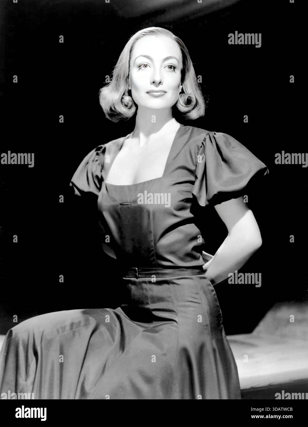 joan crawford red dress Red sequin gown designed by Adrian and worn by Joan Crawford as Anni  Pavlovitch in The Bride Wore Red, circa 1937 : r/fashionhistory