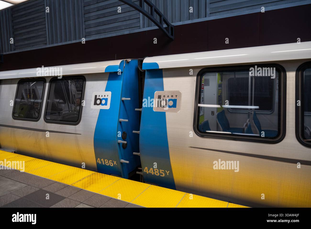 Bart train hi-res stock photography and images - Page 2 - Alamy