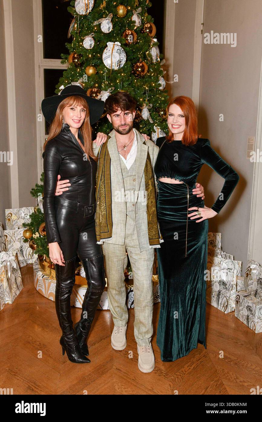 Paris, France. 11th Dec, 2025. Frédérique Bel, Elodie Frégé attend the HFC (Haute Fragrance Company) Christmas Party at the Musée des Arts décoratifs in Paris on December 11, 2025. Photo by Shootpix/ABACAPRESS.COM Credit: Abaca Press/Alamy Live News Stock Photo