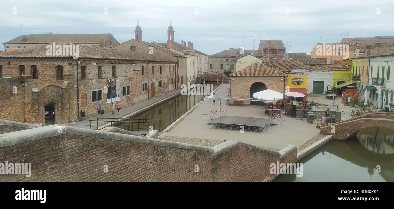The historic center of Comacchio with its characteristic bridges over the water channels - Stock Image