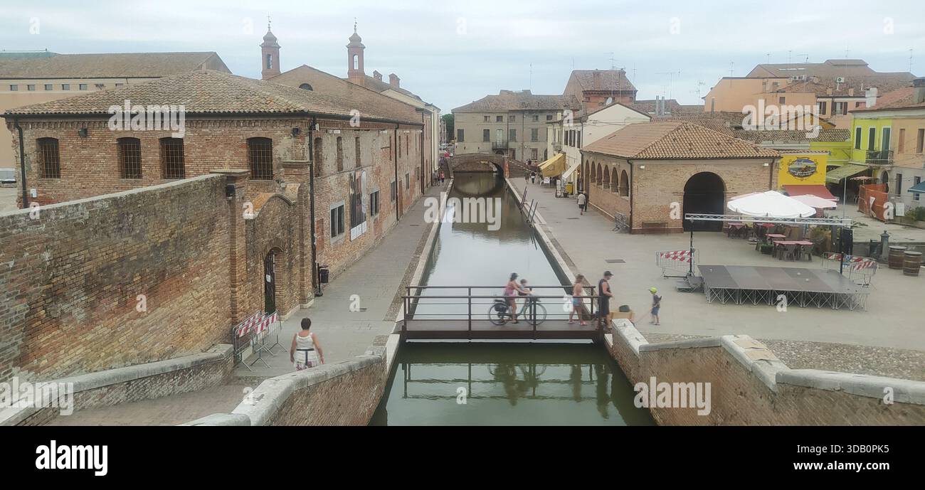 The historic center of Comacchio with its characteristic bridges over the water channels - Stock Image