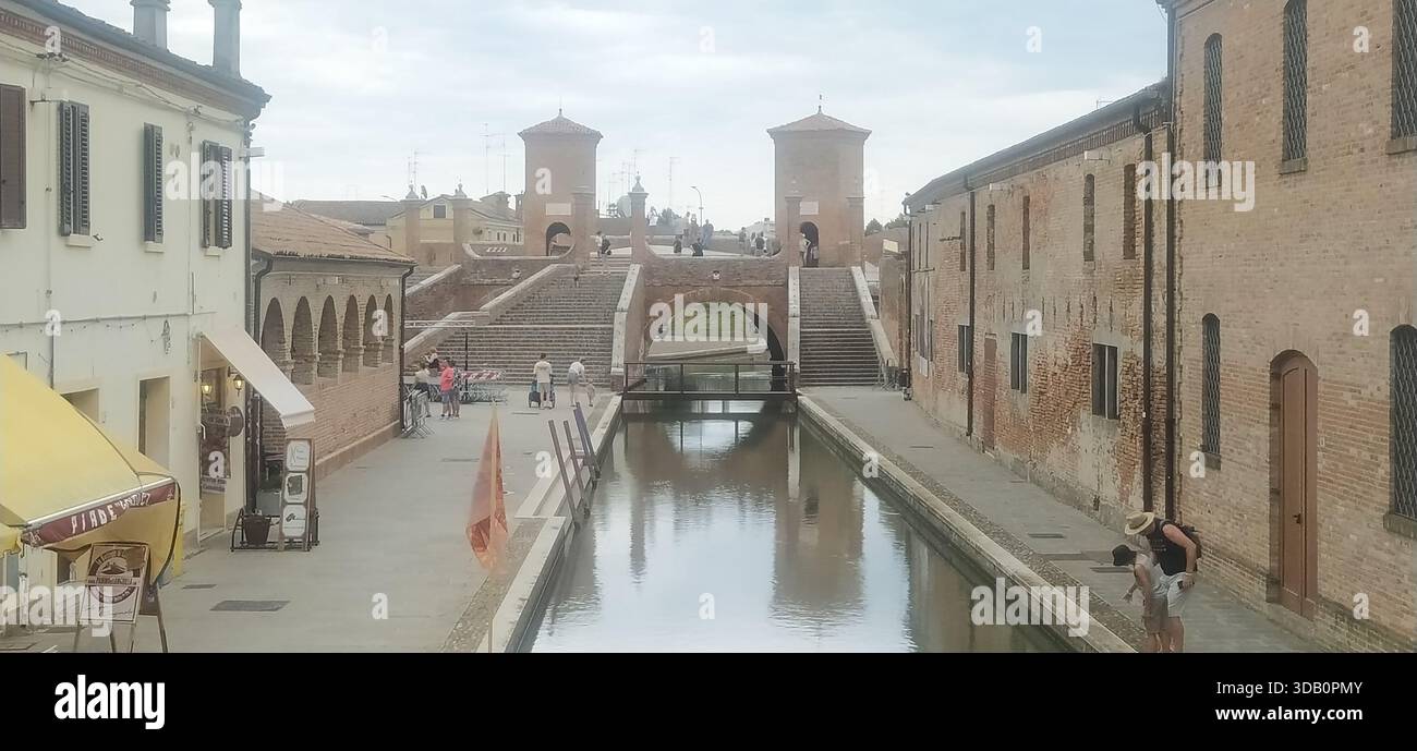 The historic center of Comacchio with its characteristic bridges over the water channels - Stock Image