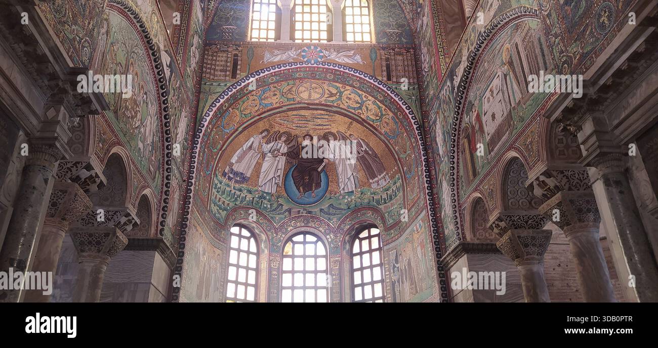 Interior of the Basilica of San Vitale - Stock Image