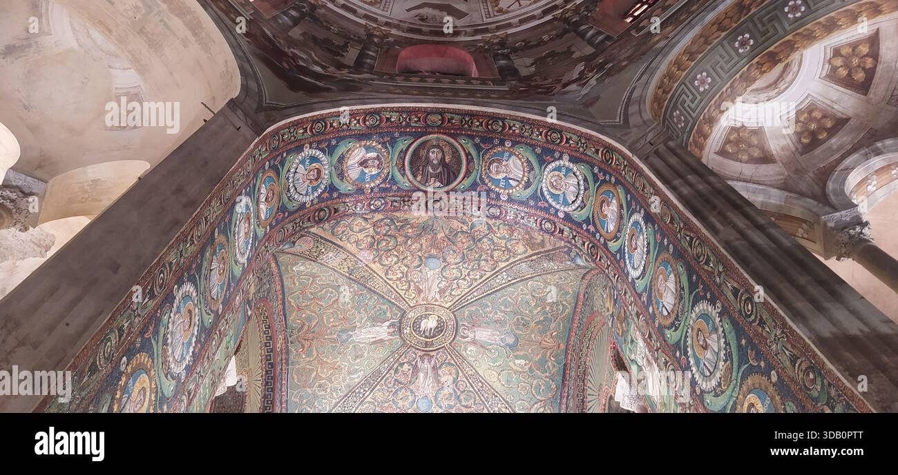 Interior of the Basilica of San Vitale - Stock Image
