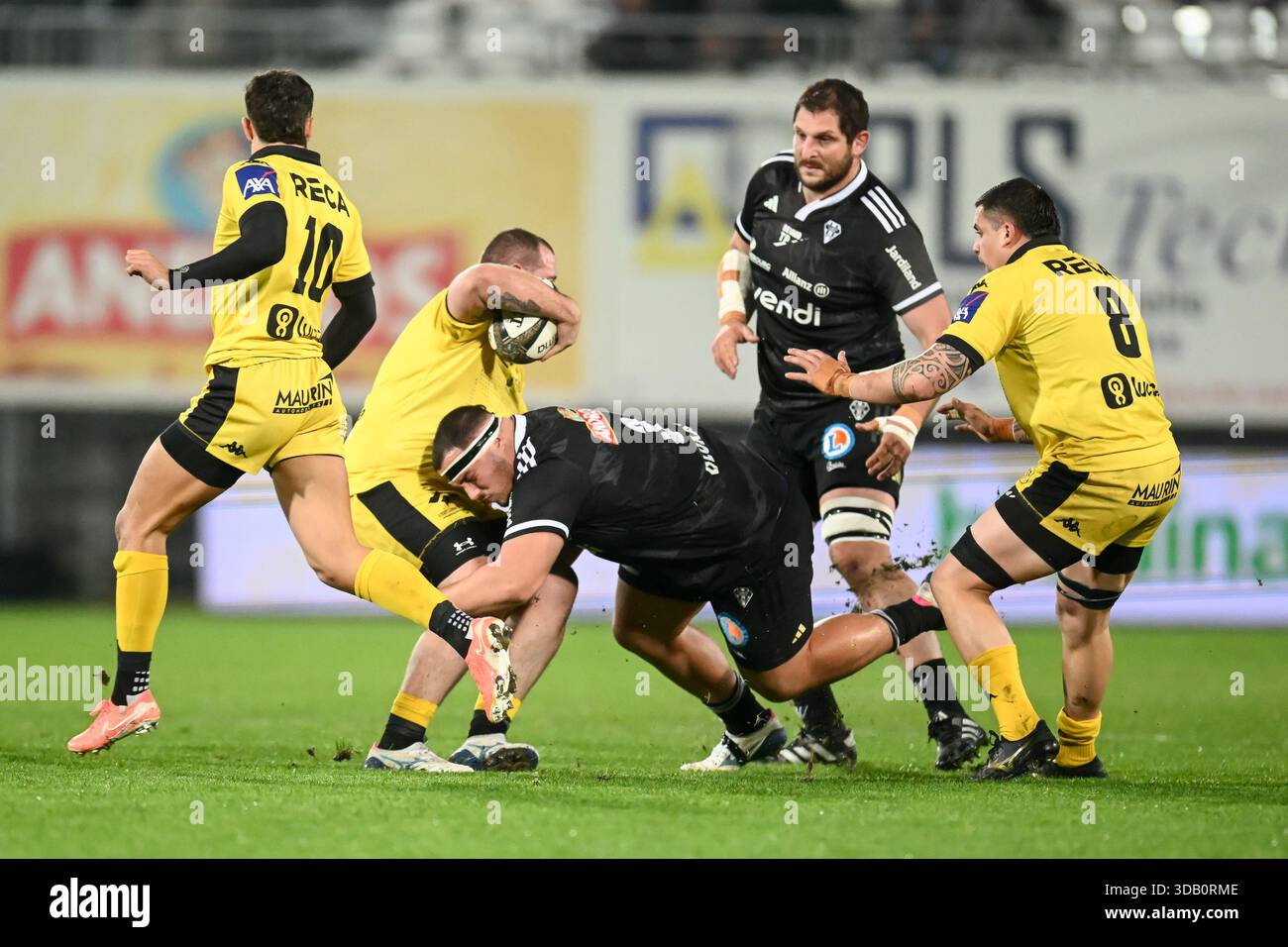 Zaccharie Affane of Brive and Konstantine Mikautadze of Brive during ...