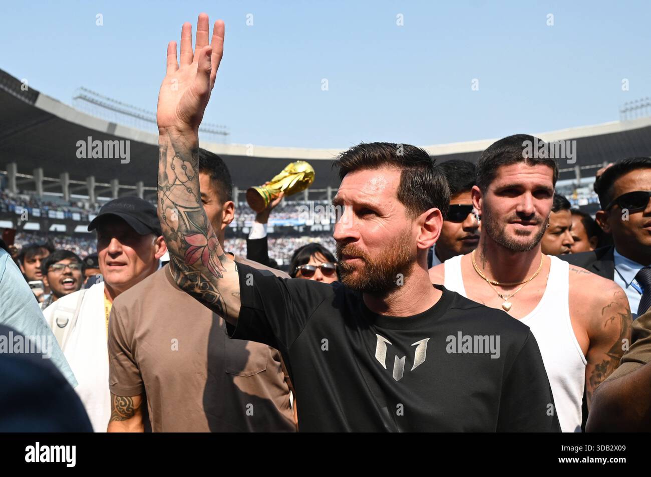 Lionel messi upset hi-res stock photography and images - Alamy