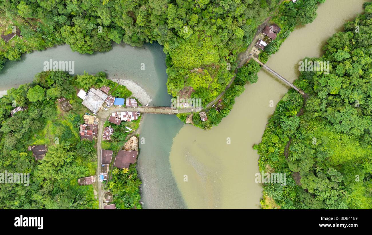 Intersecting Rivers Intersecting rivers hi-res stock photography and images - Alamy