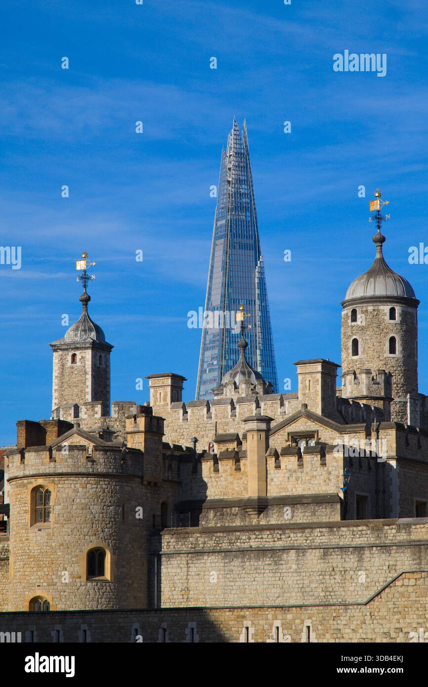 The shard hi-res stock photography and images - Alamy