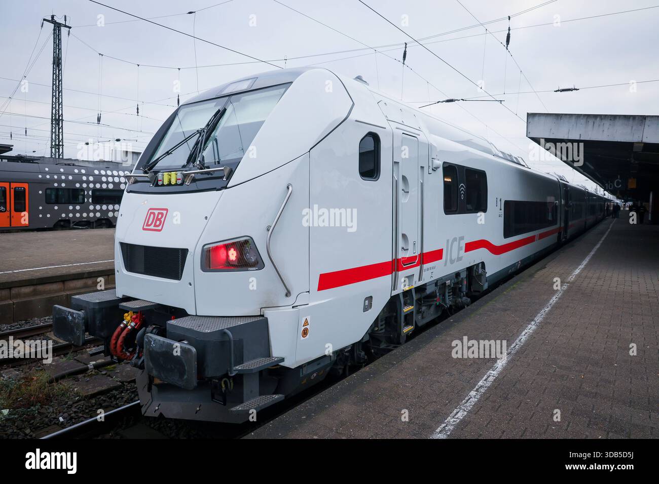 Sitemapcdatahttpderinfbizidfaszinierend Berlin Nach Koln Zug Fotos