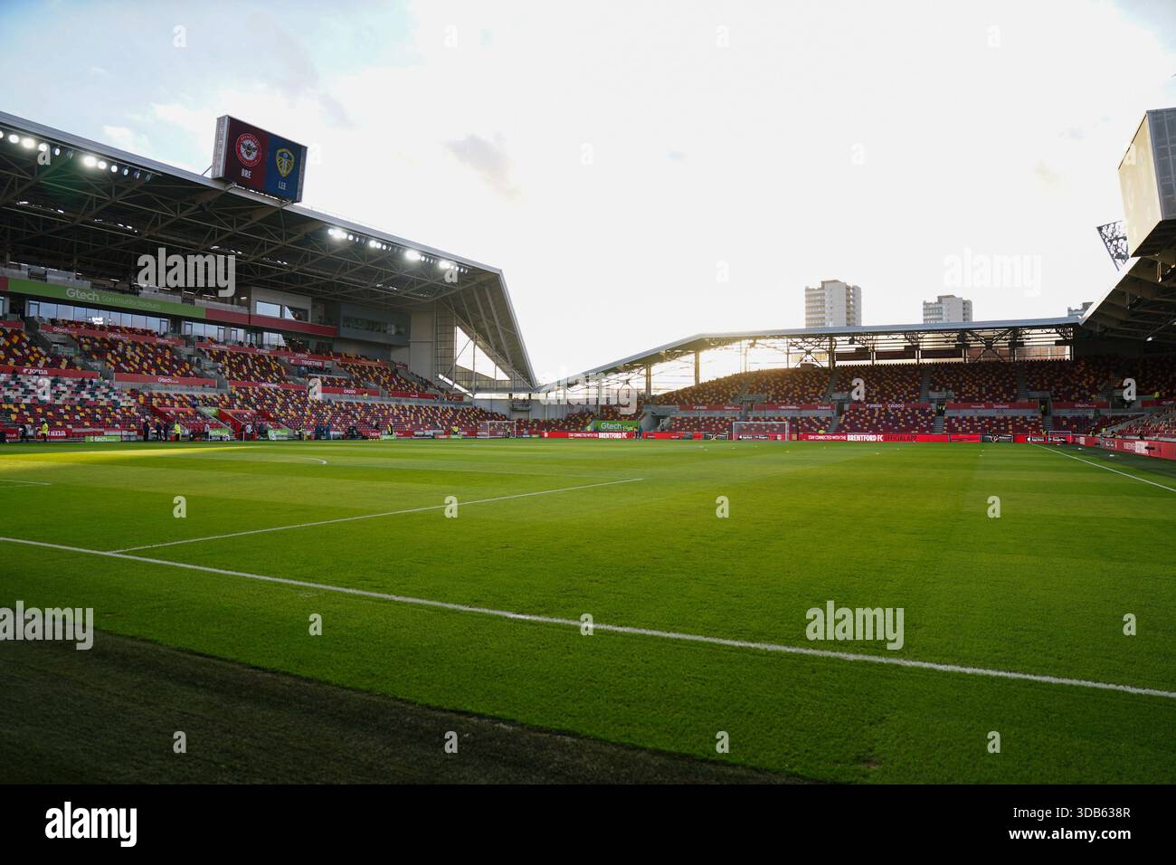General View Of The Gtech Community Stadium Ahead Of The Premier League General View Of The Gtech Community Stadium Ahead Of The Premier League Match Brentford Vs Leeds United At The Gtech Community Stadium London United Kingdom 14th December 2025photo By Harvey Murphynews Images Ger Aut Sui Out 3DB638R