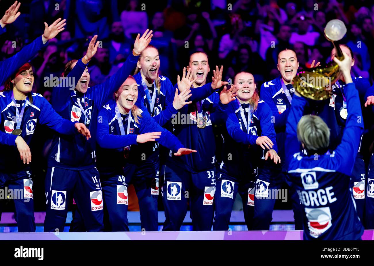 ROTTERDAM - The Norwegian women's team will win the final of the World ...