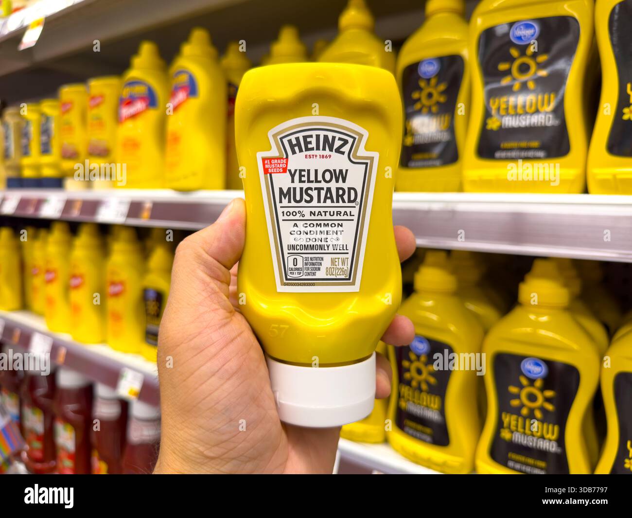 Local Mustard Condiment aisle mustard hi-res stock photography and images - Alamy