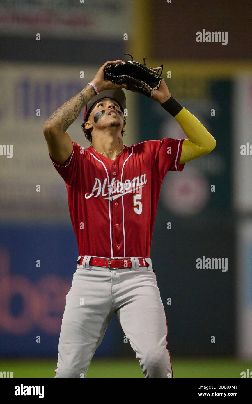 Altoona Curve third baseman Javier Rivas (5) gets under a popup during ...