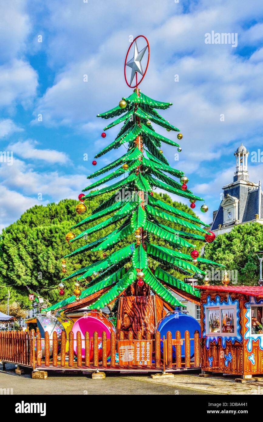 Christmas tree roundabout - Chatellerault, Vienne (86), France. Stock Photo