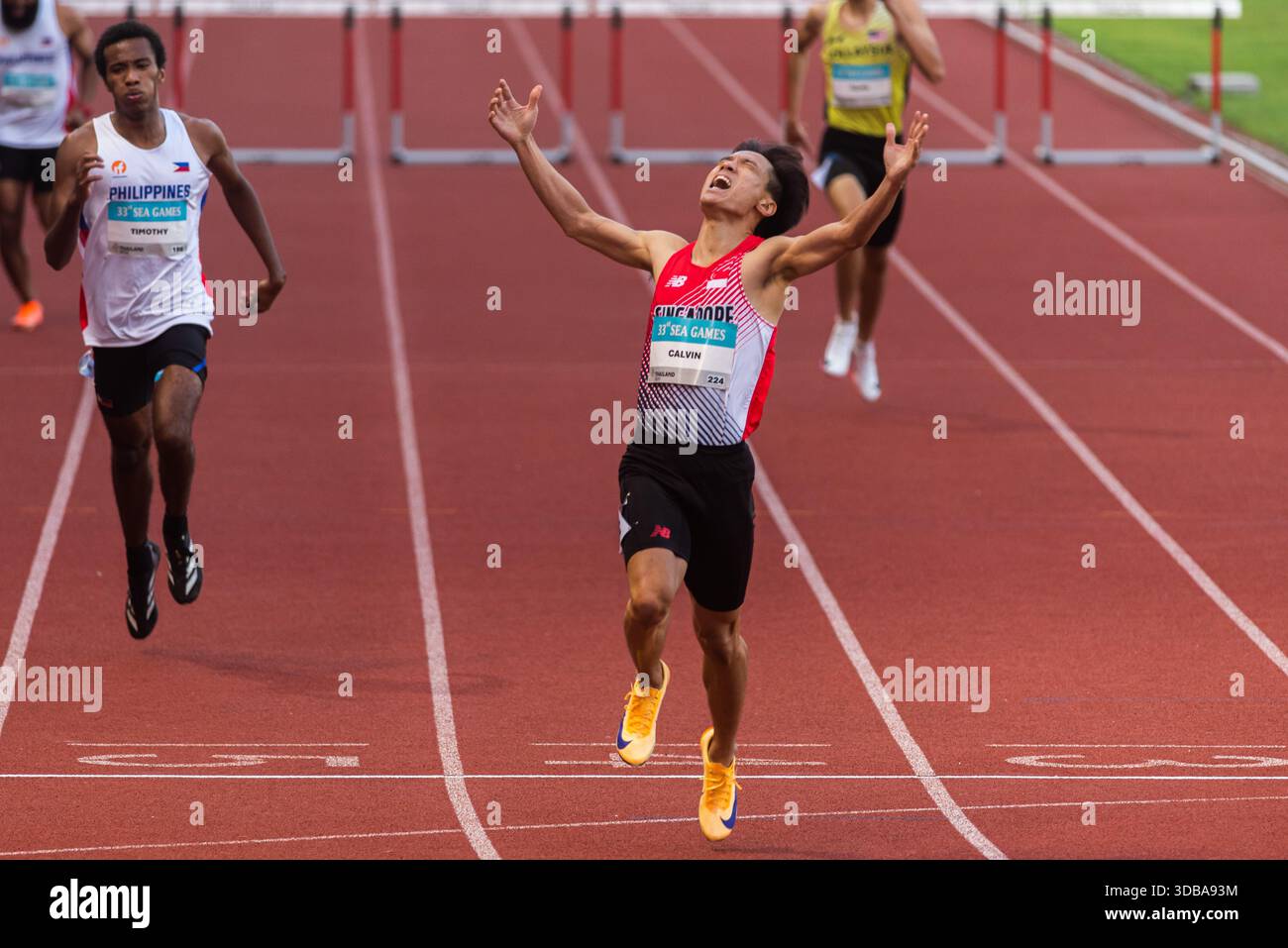 Calvin Quek Jun Jie of Singapore celebrates after won a gold medal for ...