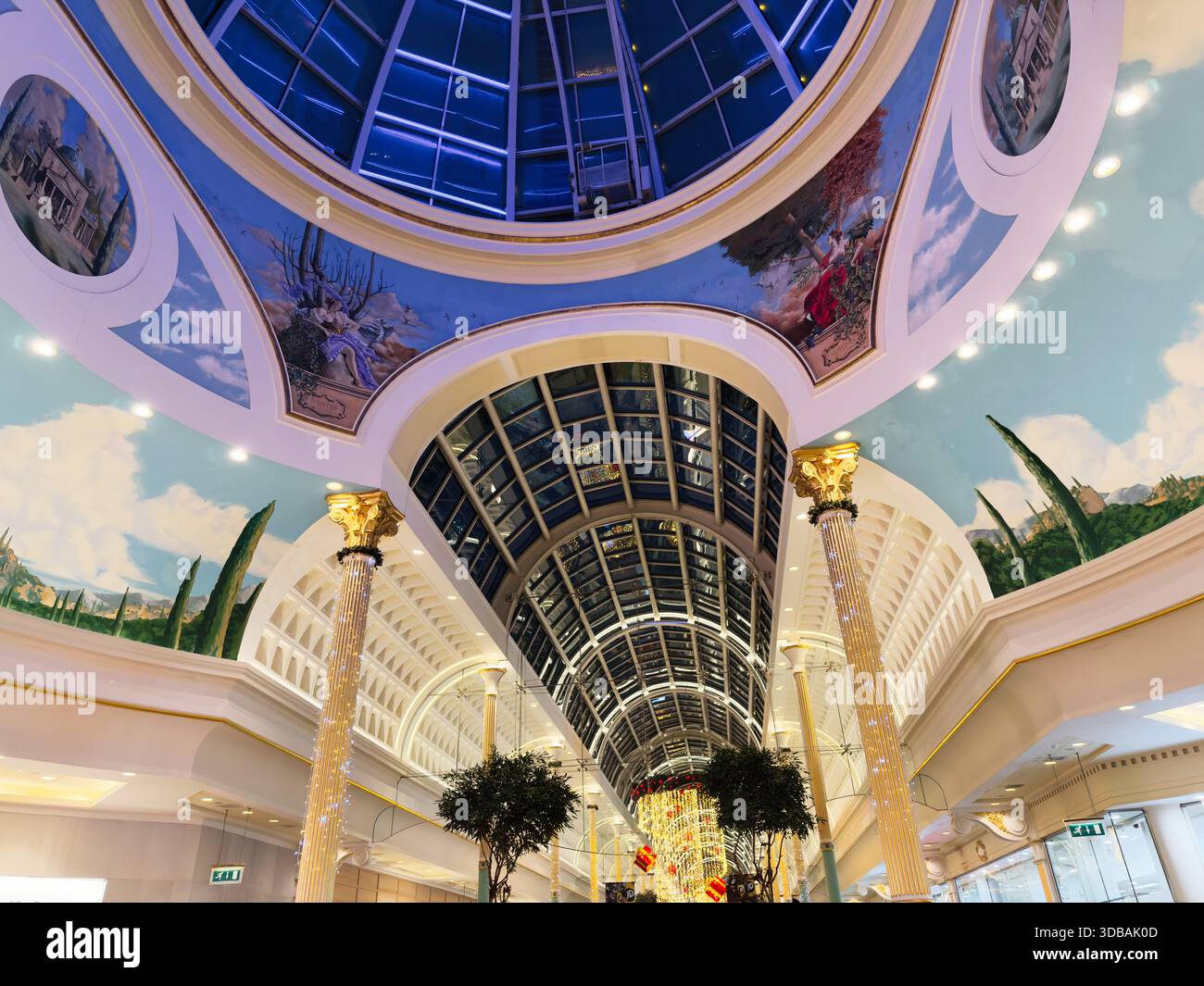 The grand staircase ceiling and skylight hi-res stock photography and ...