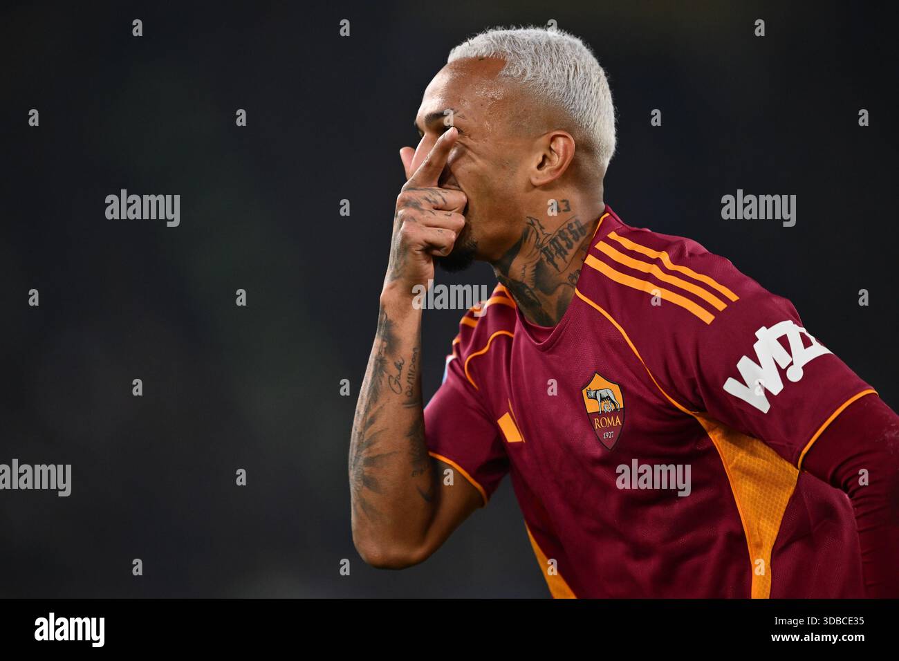 Wesley of A.S. Roma celebrates after scoring the goal of 1-0 during the ...