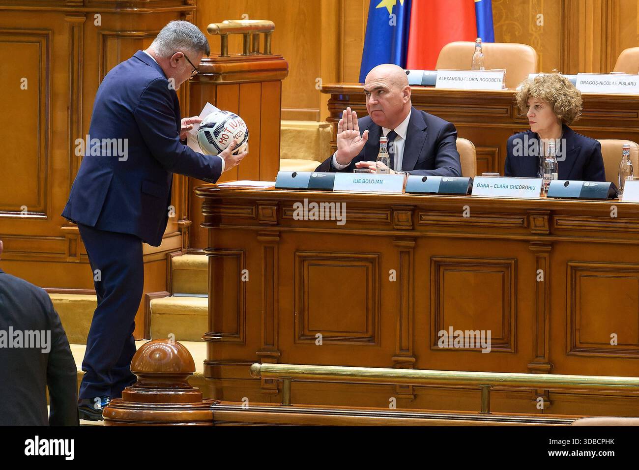 No-Confidence Motion Against Romanian Government, Bucharest, Romania ...