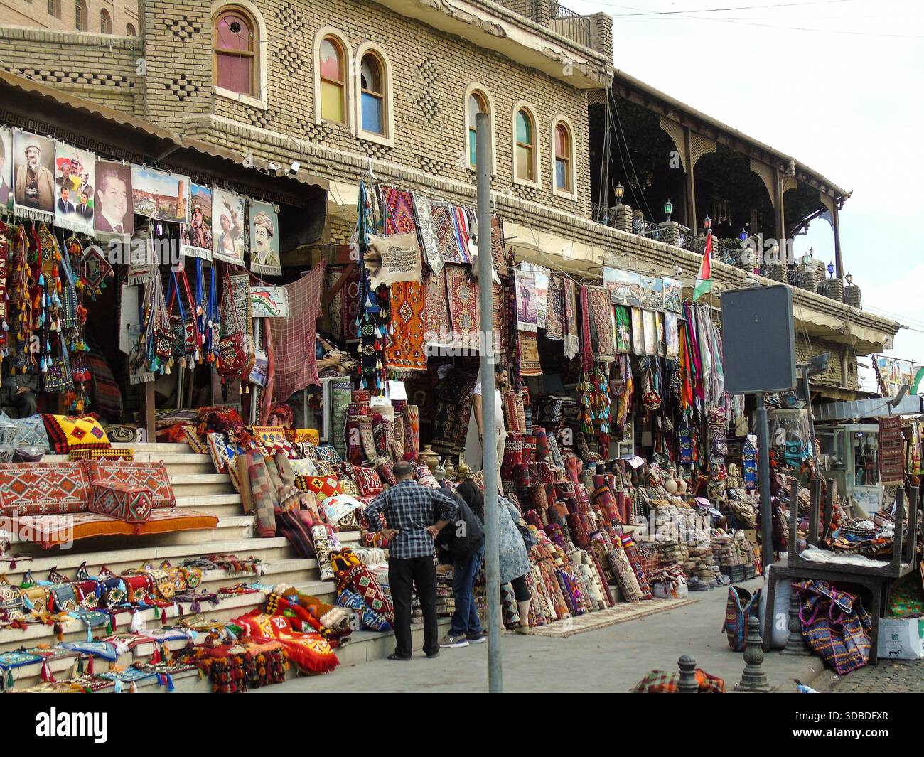 Bazaar baghdad hi-res stock photography and images - Alamy