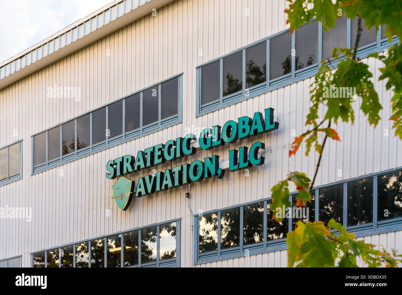 Depot level inspection hi-res stock photography and images - Alamy