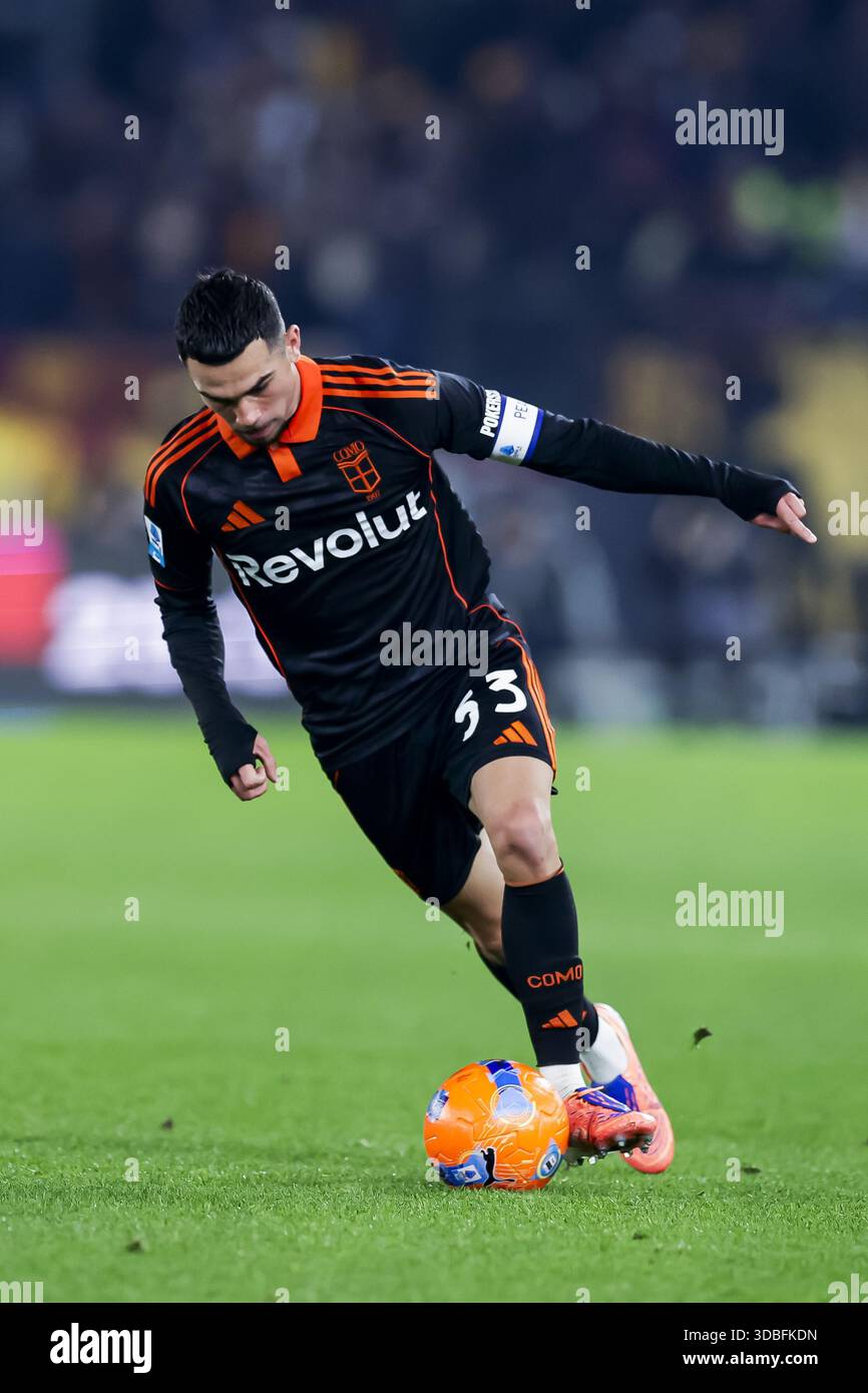 como-s-french-midfielder-lucas-da-cunha-controls-the-ball-during-the