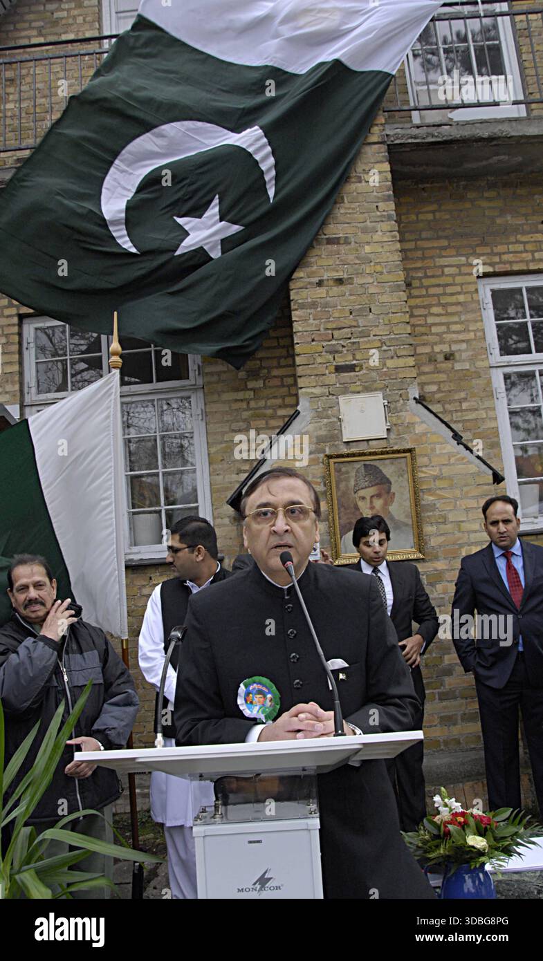 COPENHAGEN /DENMARK- Masroor A.Junejo H.E.Ambassador of Pakistan to ...