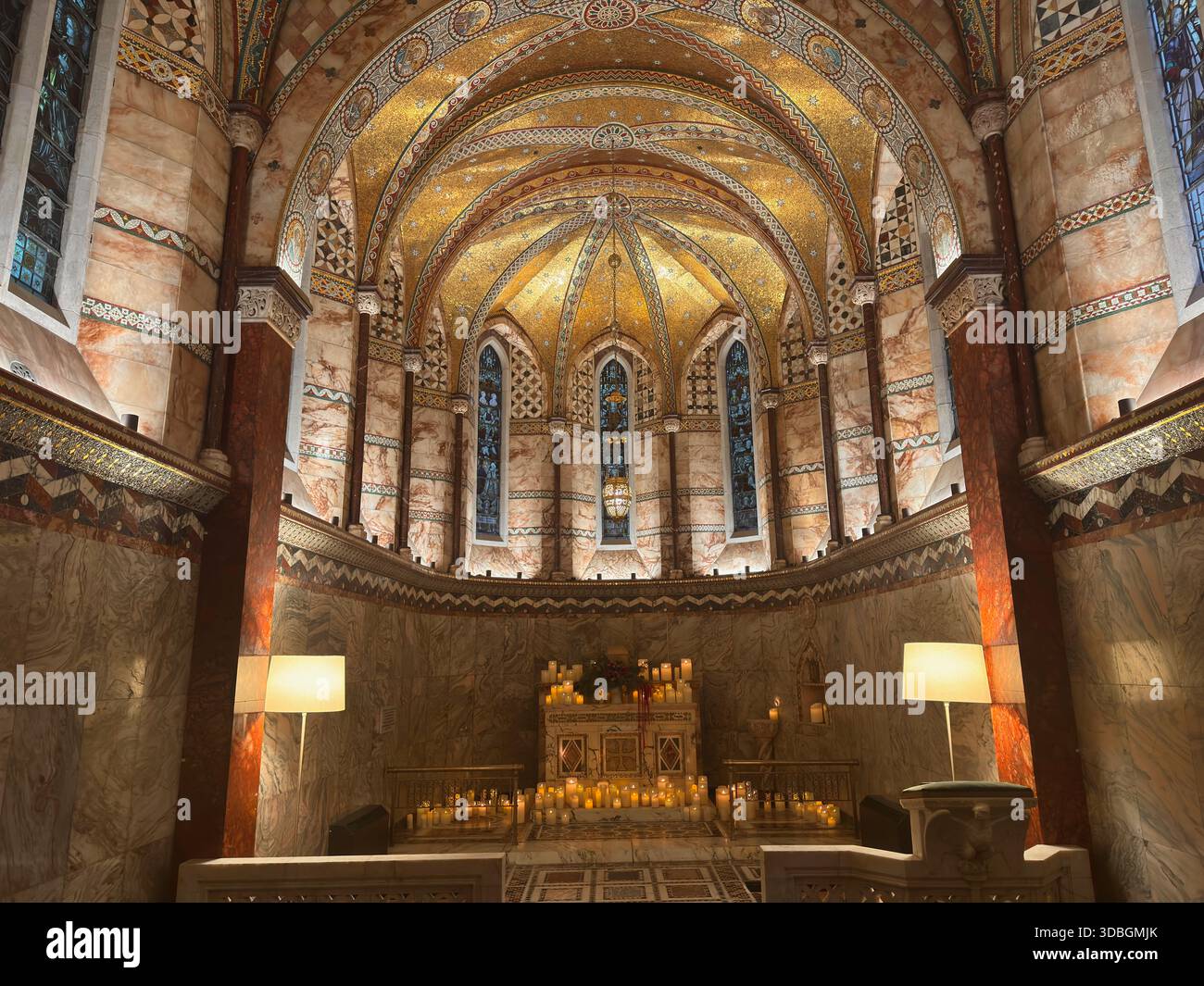 interior-of-the-grade-ii-listed-fitzrovia-chapel-in-central-london