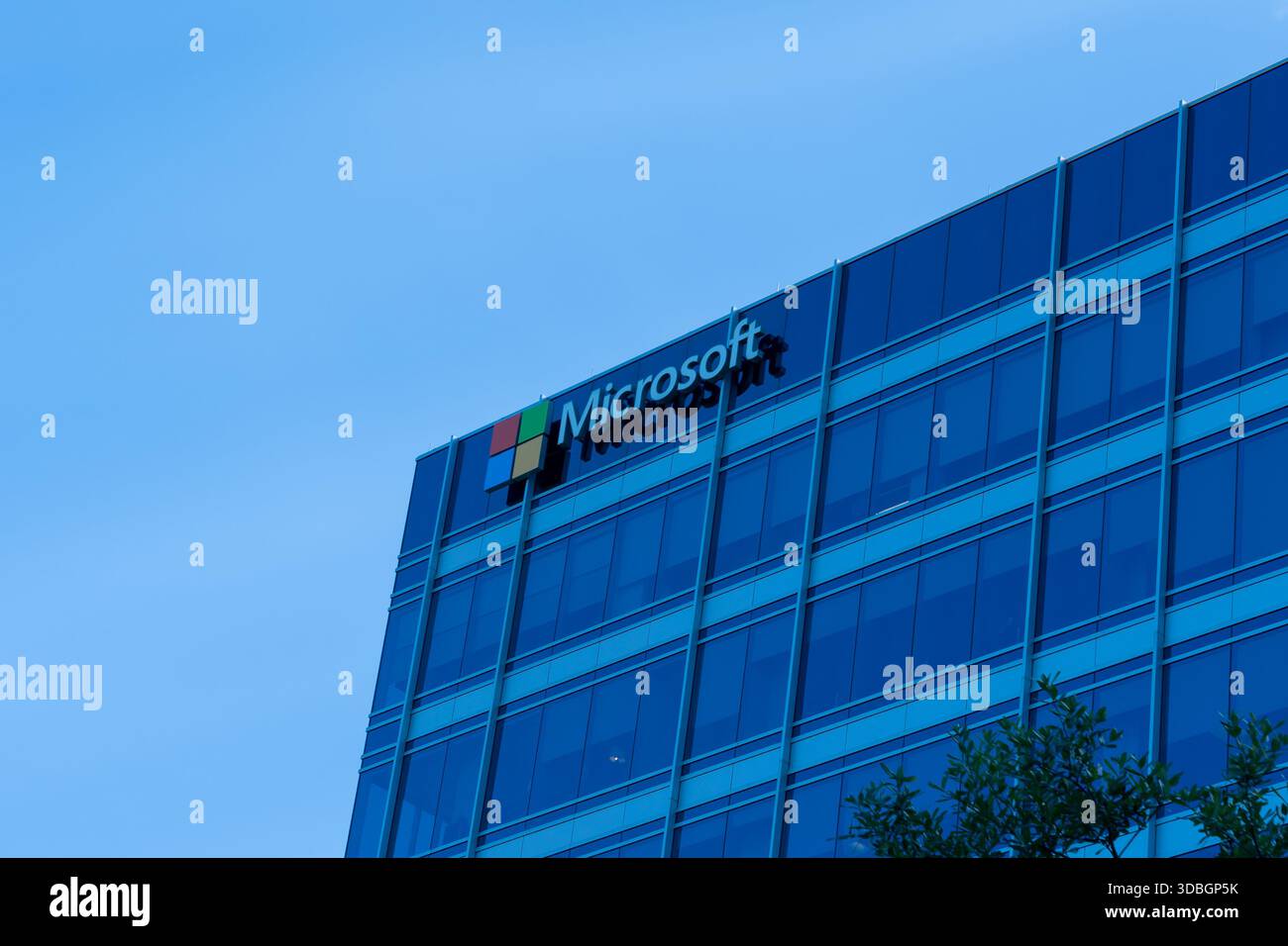 Microsoft Corporate Office in Houston, TX, USA Stock Photo - Alamy