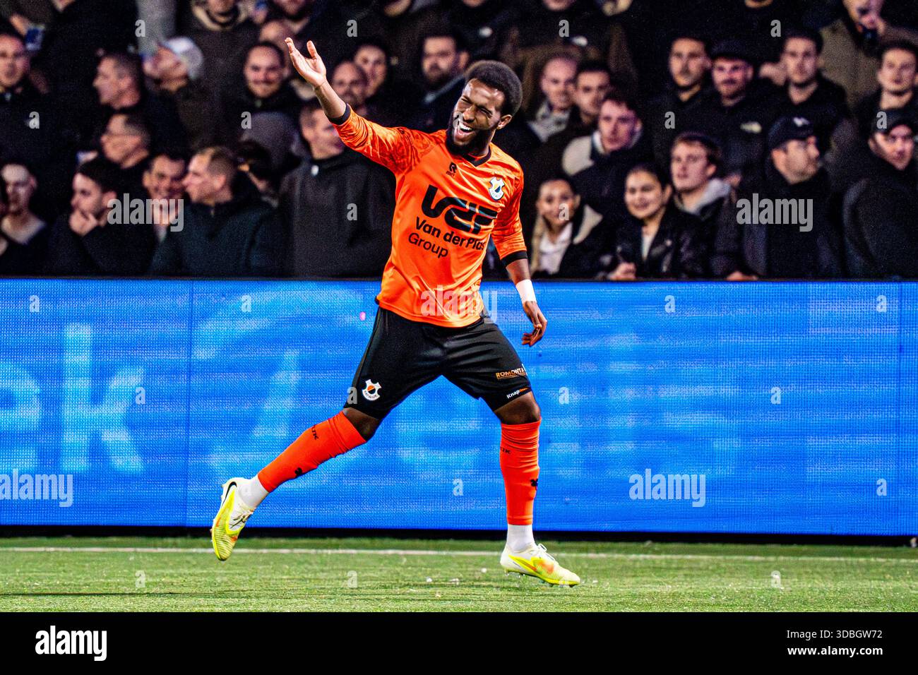 DEN BOSCH, NETHERLANDS - DECEMBER 16: Mukhtar Suleiman of VV Katwijk ...