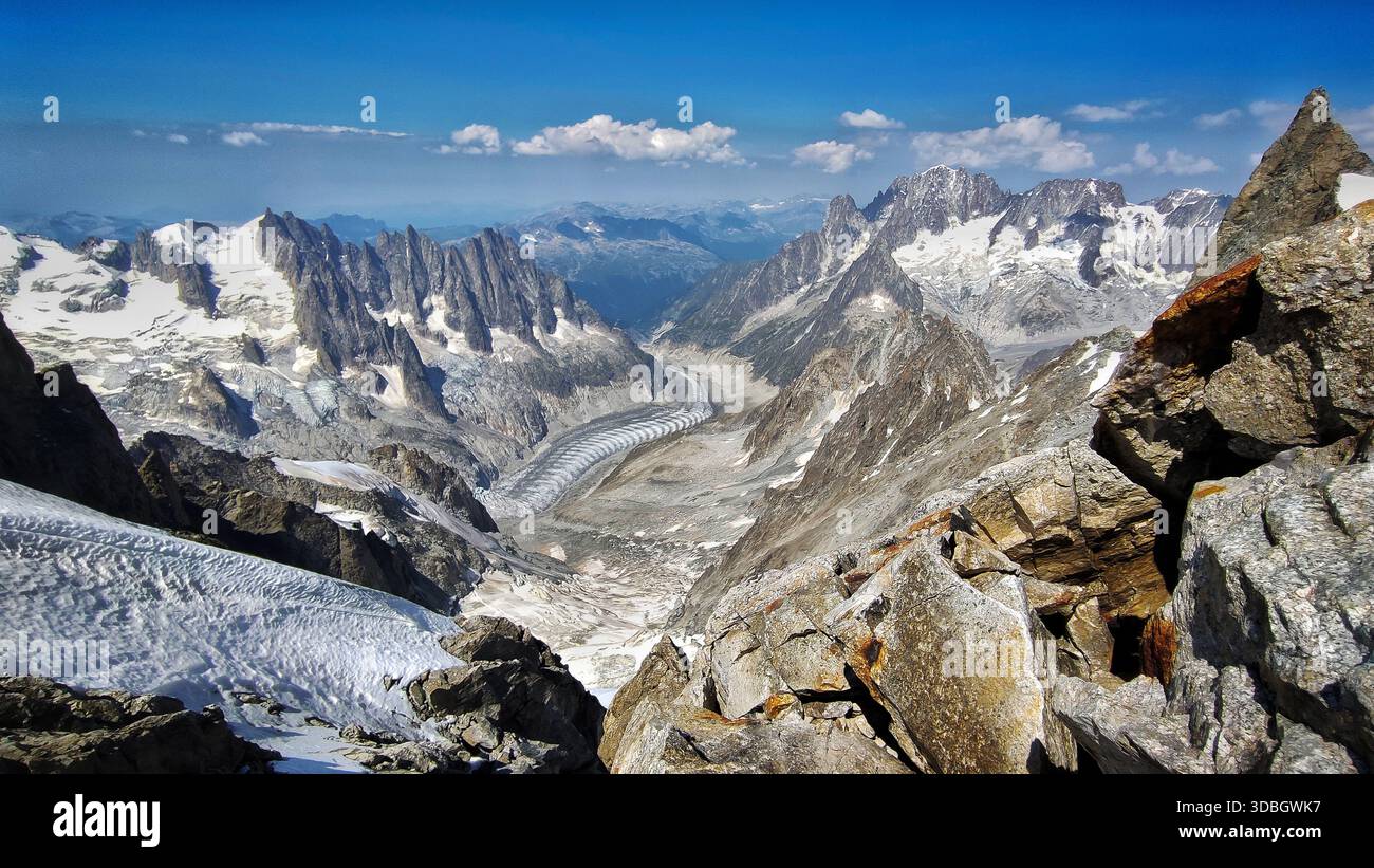 Find Mer Mer de glace chamonix 2025 hi-res stock photography and images - Alamy