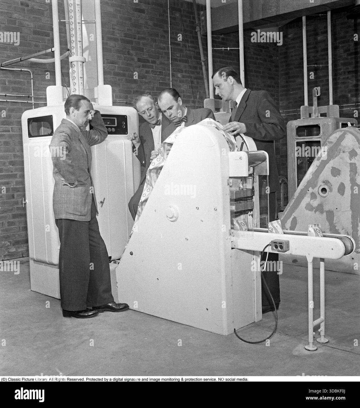 The first Tetra Pak carton – a tetrahedron patented by Ruben Rausing ...