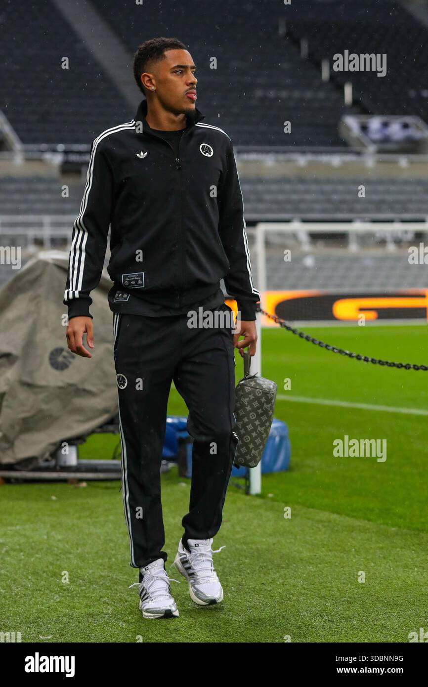 Jacob Ramsay Jacob Ramsey Of Newcastle United Arrives during the Newcastle United v ...