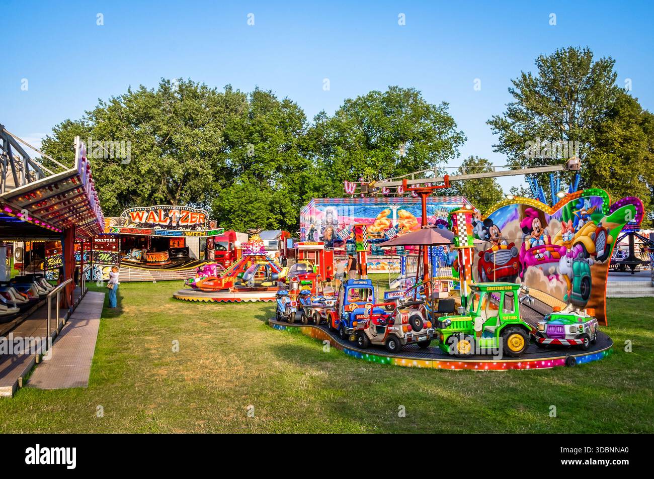 East Sussex, United Kingdom, Aug 11th 2025, view of a fun fair in the medieval town of Rye Stock Photo