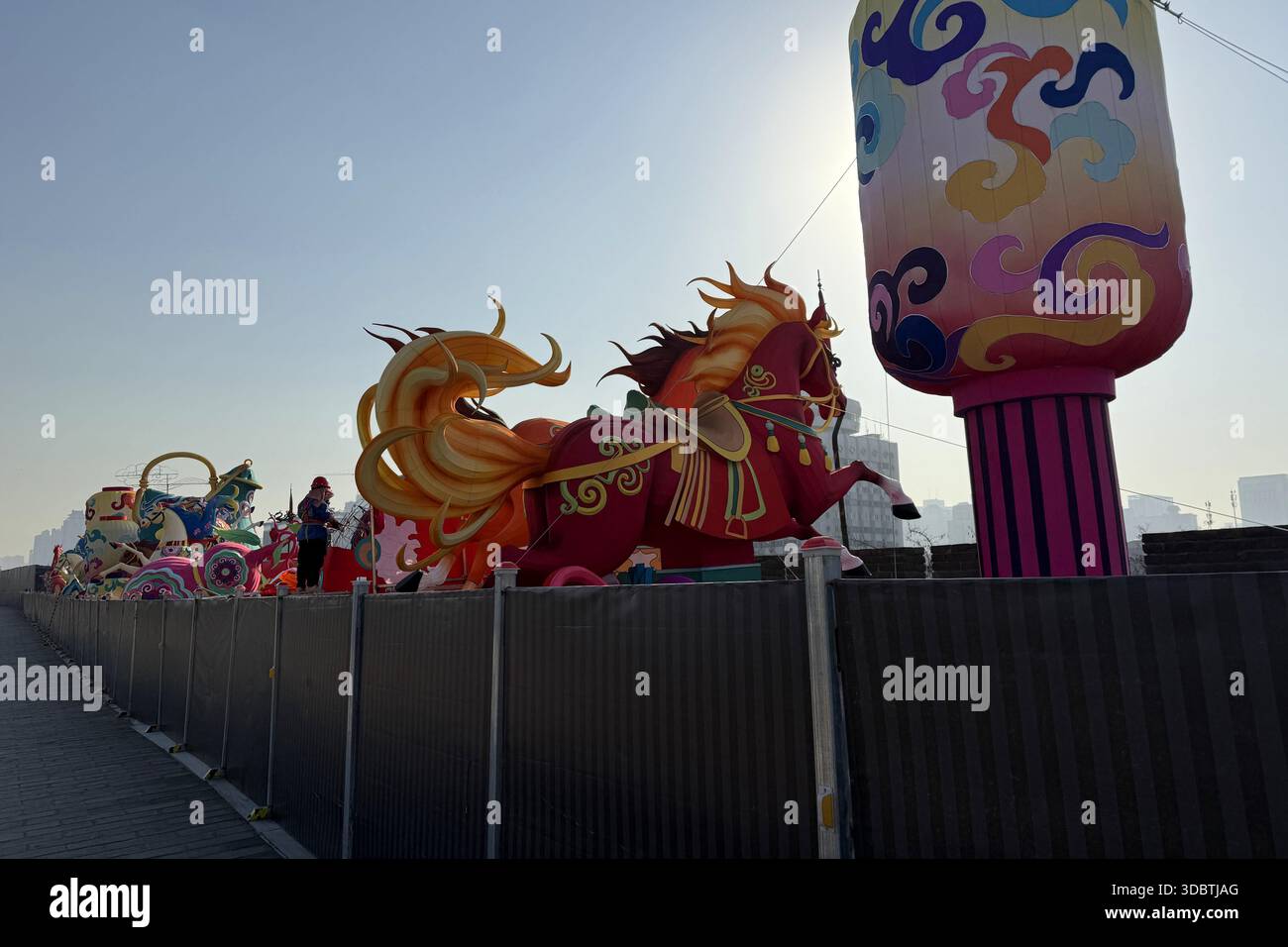 Festive lanterns are installed for the 2026 Xi'an City Wall Lantern ...
