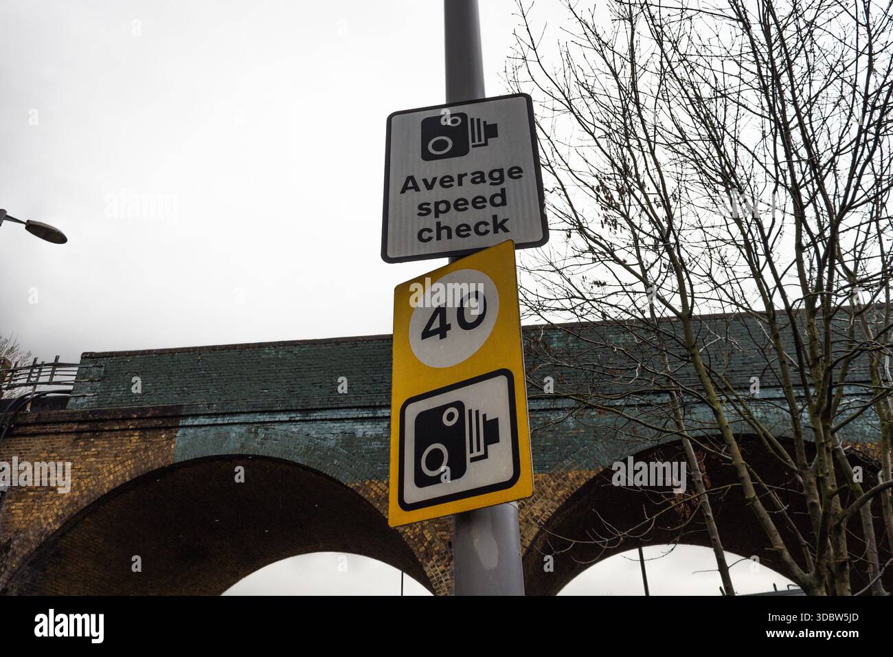 Average Speed Check and 40 mph Limit Road Signs Stock Photo - Alamy