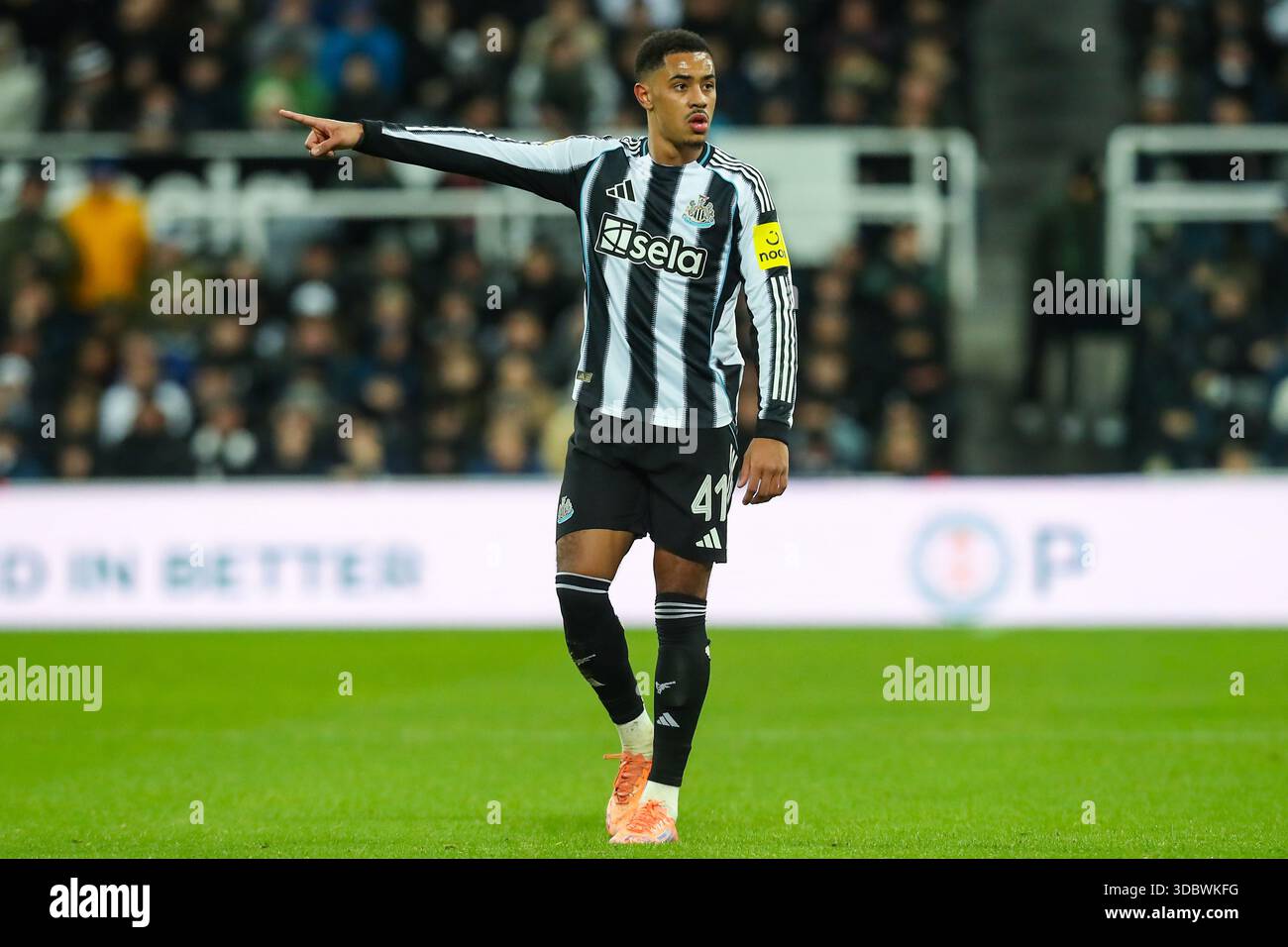 Jacob Ramsay Jacob Ramsey Of Newcastle United during the Newcastle United v Fulham ...