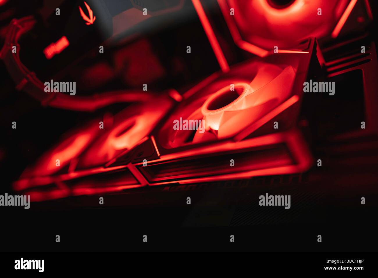 Rotating Fan Computer Graphics Spinning glowing fan inside computer hi-res stock photography and ...