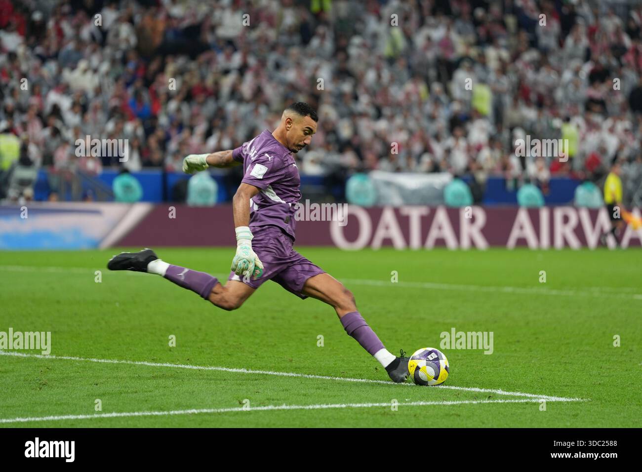 The Sweeper-Keeper Revolution — How Ball-Playing Goalkeeper Football Is Reshaping 2026