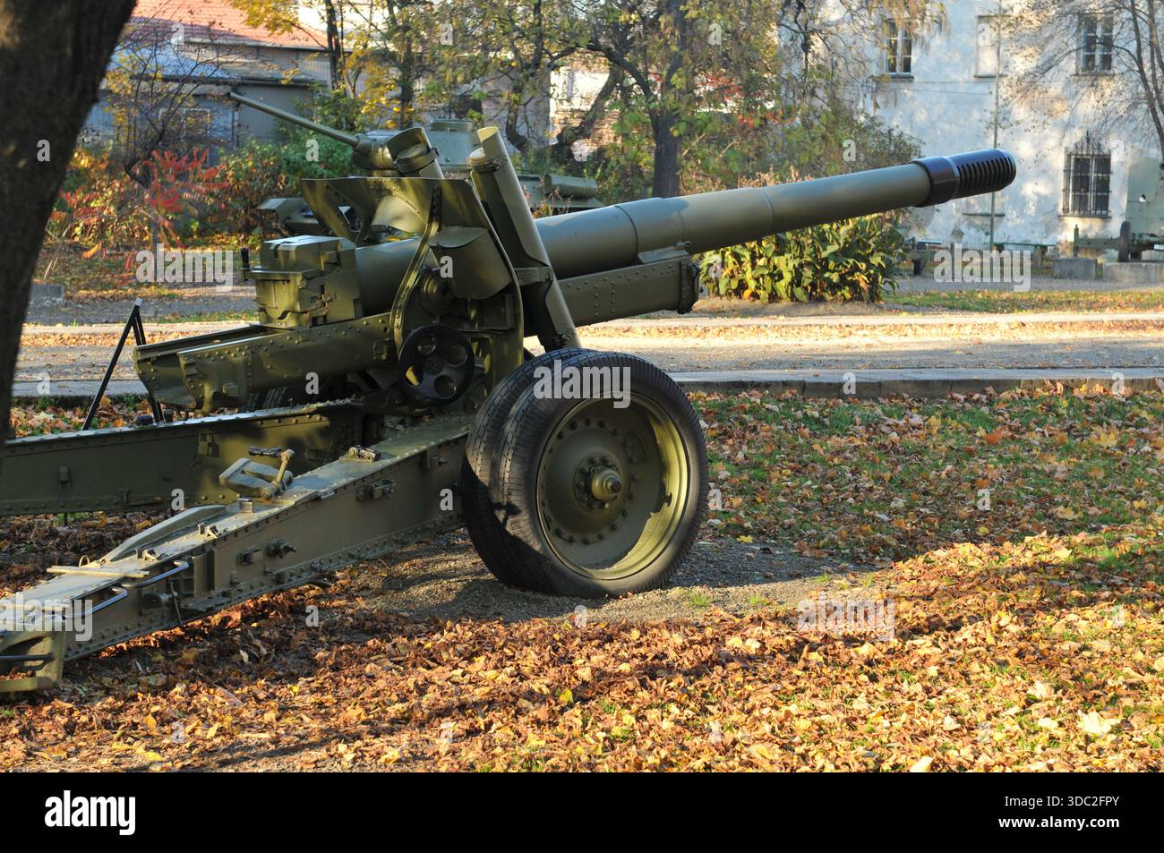 Soviet 152 mm howitzer from World War II and post-war period