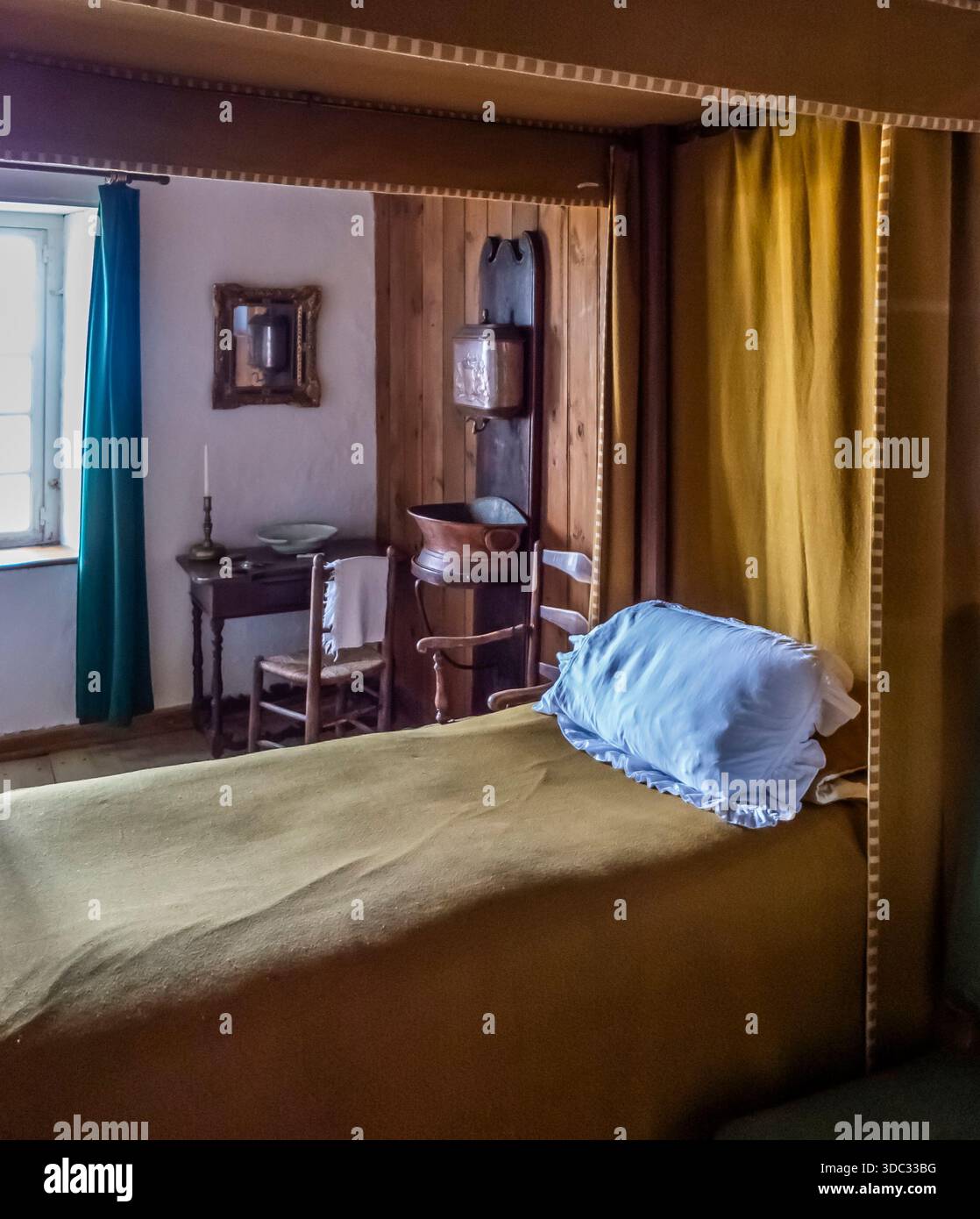 The Officers Quarters at the Fortress of Louisbourg National Historic ...
