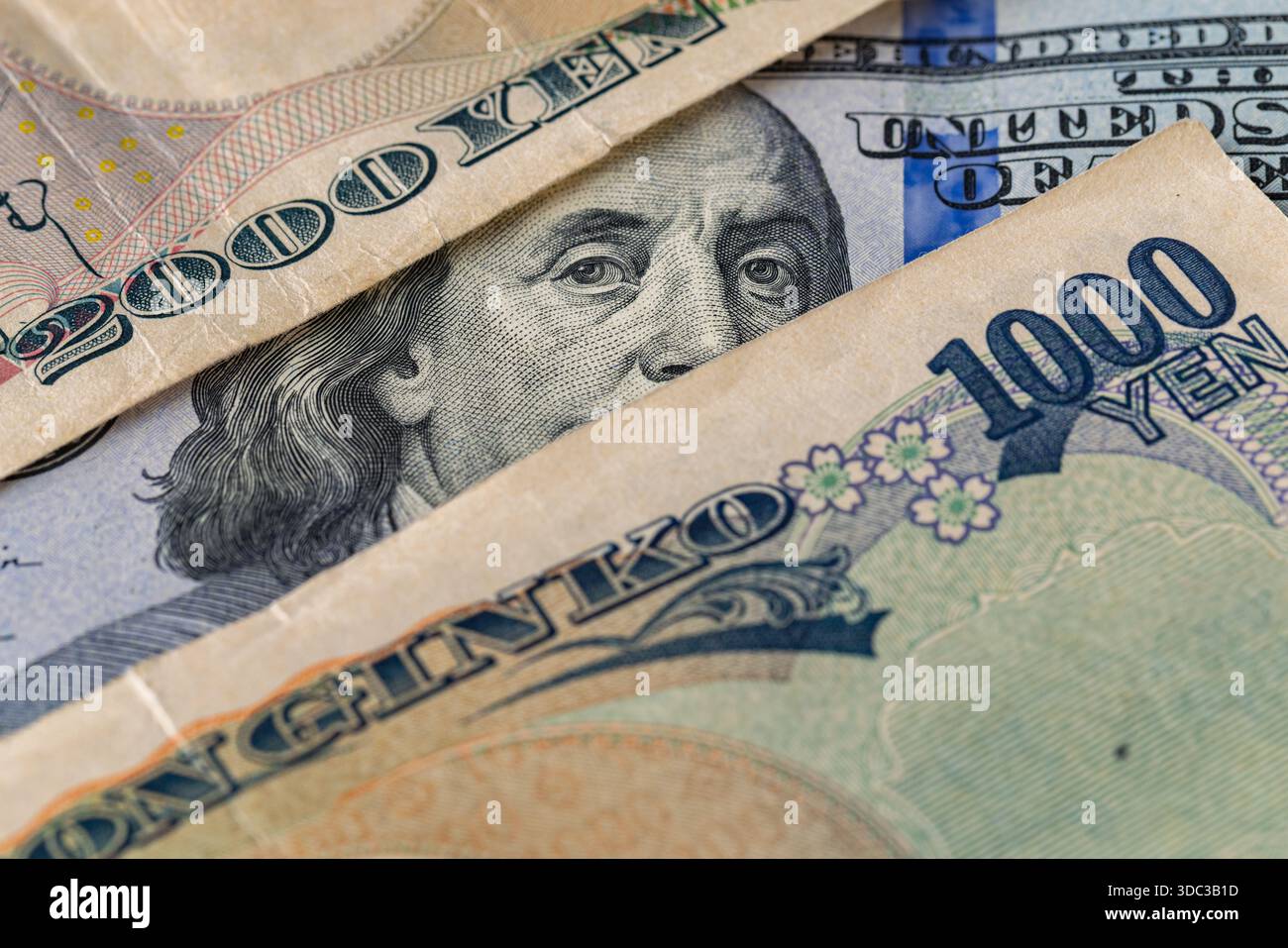 Macro of US 100 Dollar Bill and Japanese 1000 Yen Banknote Together Stock  Photo - Alamy