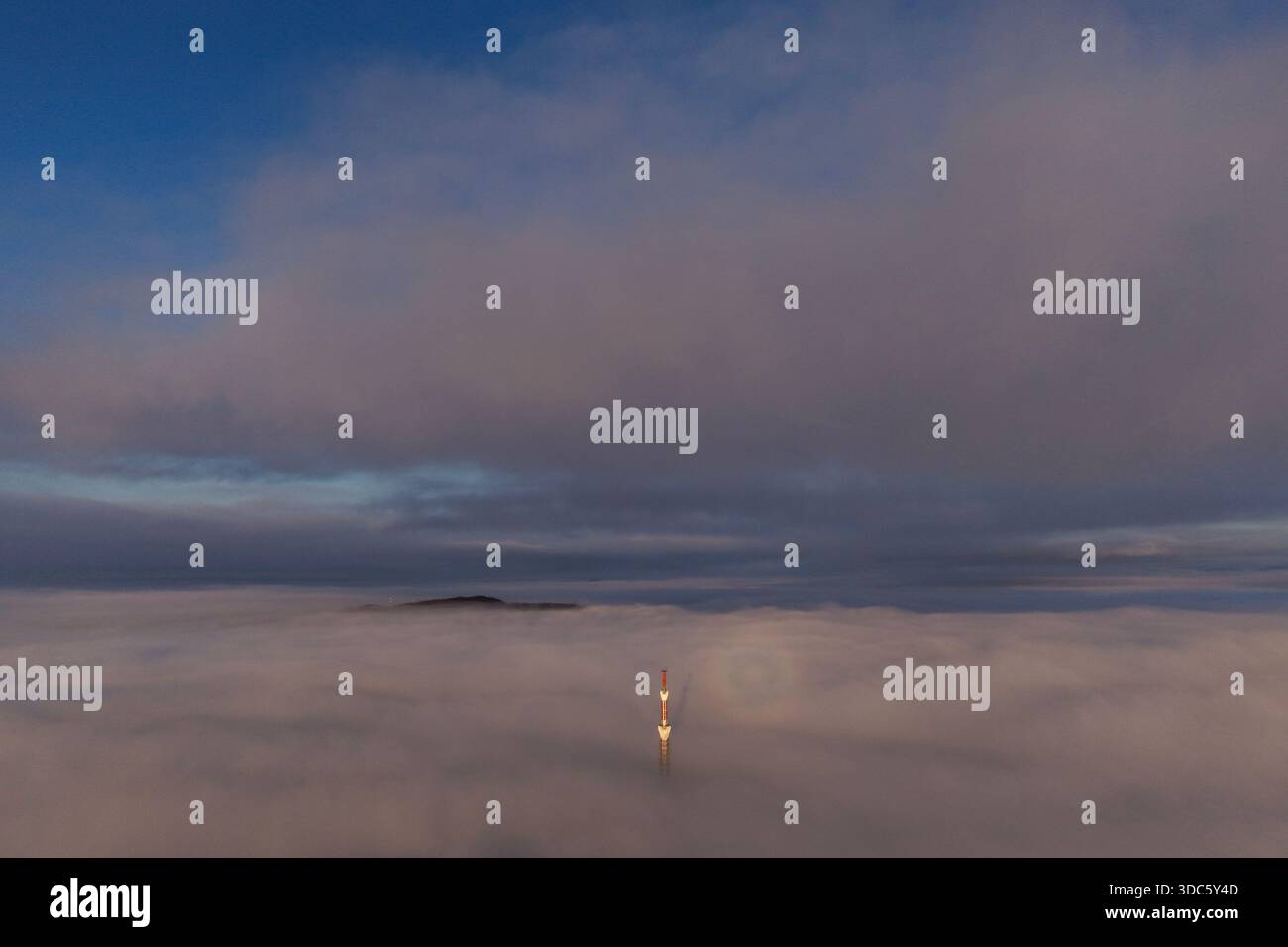 Hum tower hi-res stock photography and images - Alamy