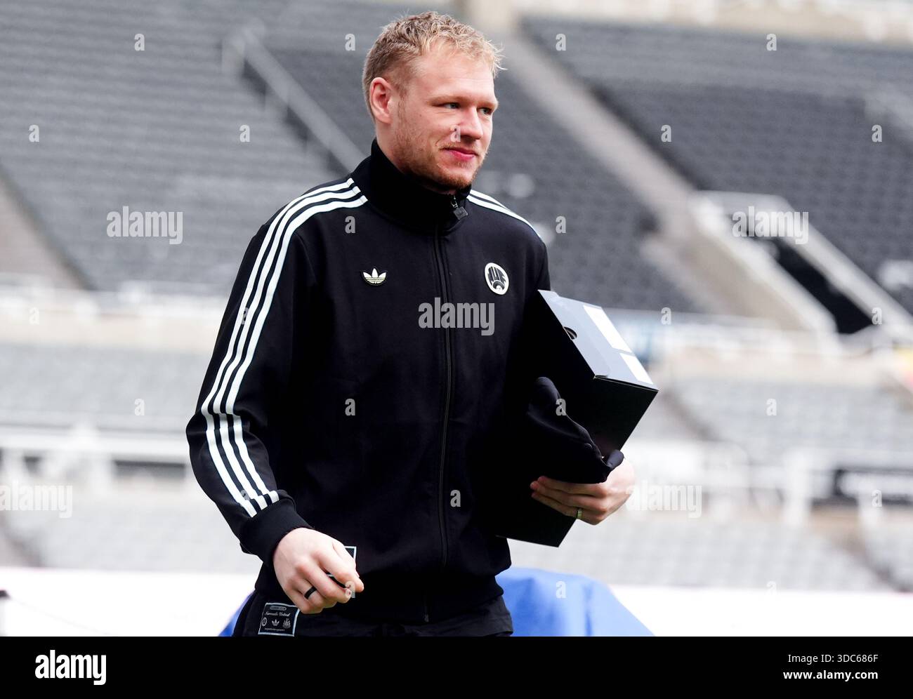 Newcastle United goalkeeper Aaron Ramsdale arriving ahead of the ...