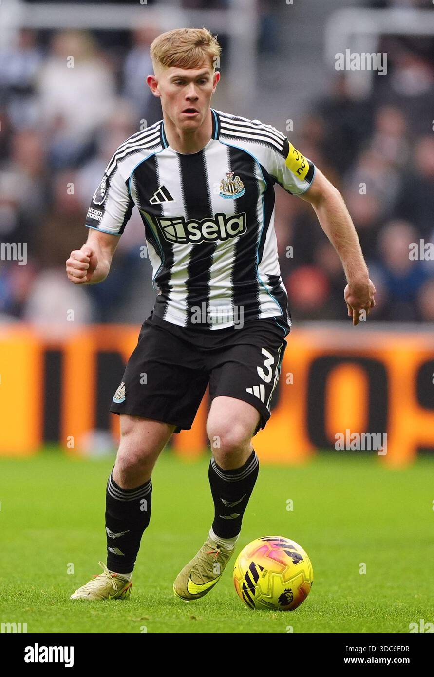 lewis-hall-newcastle-united-2025-hi-res-stock-photography-and-images