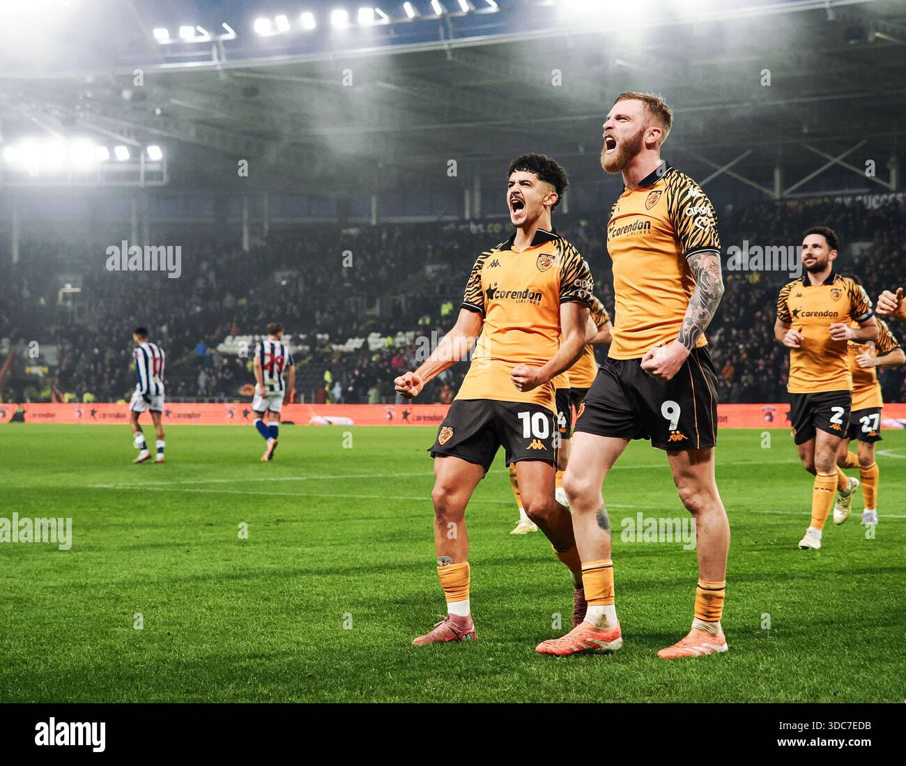 Hull, United Kingdom . 20 December, 2025. Pictured left to right ...